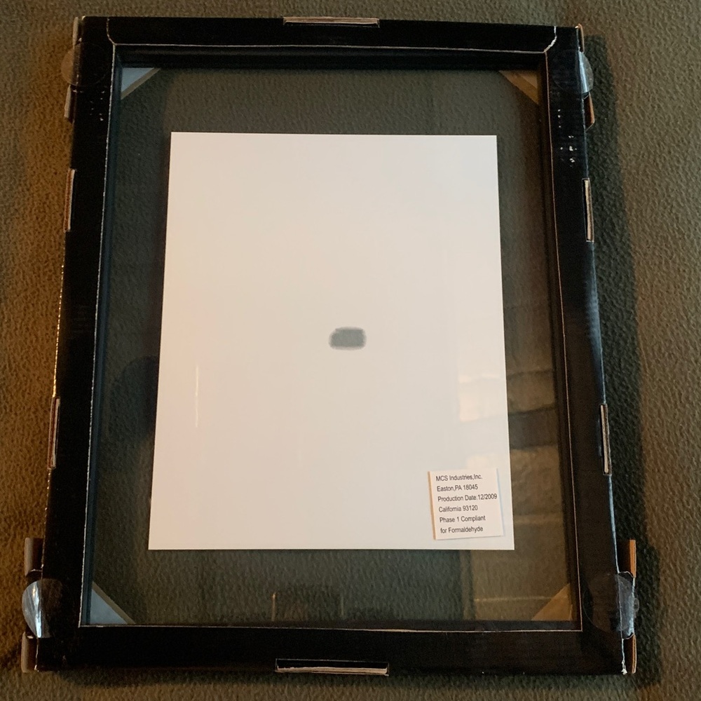 NIP Canopy black double glass picture frame. Fits photos up to 11” x 14” - Picture 3 of 4
